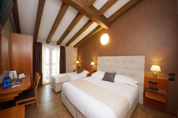 Hotel Clarin 14 by Dori (Peschiera del Garda)